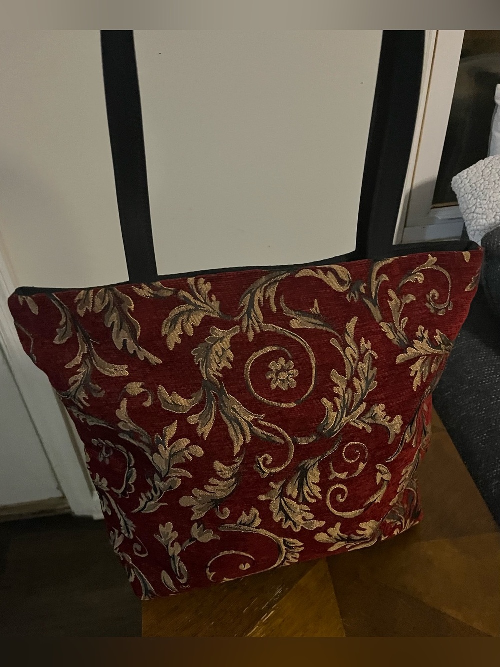 Elegant Red and Gold Tapestry Tote Bag with Black Straps - Picture 2 of 6